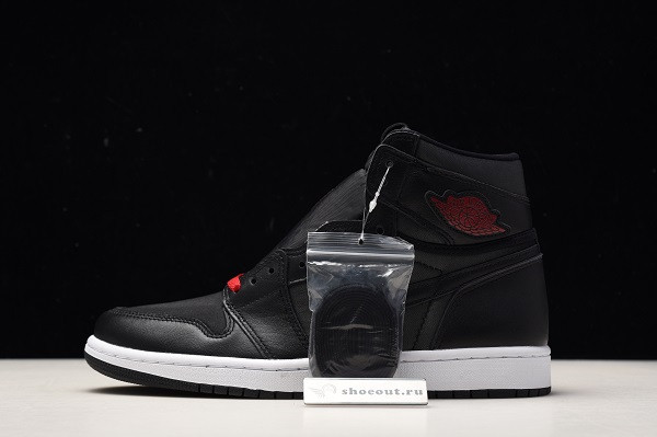 Air Jordan 1 Retro High OG “Black Satin” 555088-060