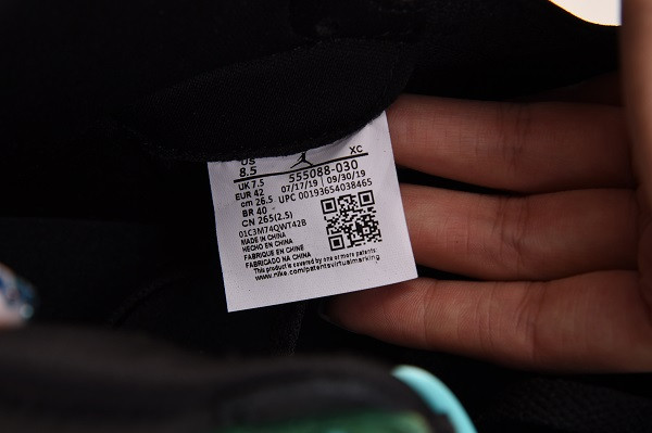 Air Jordan 1 High “Pine Green” 555088-030