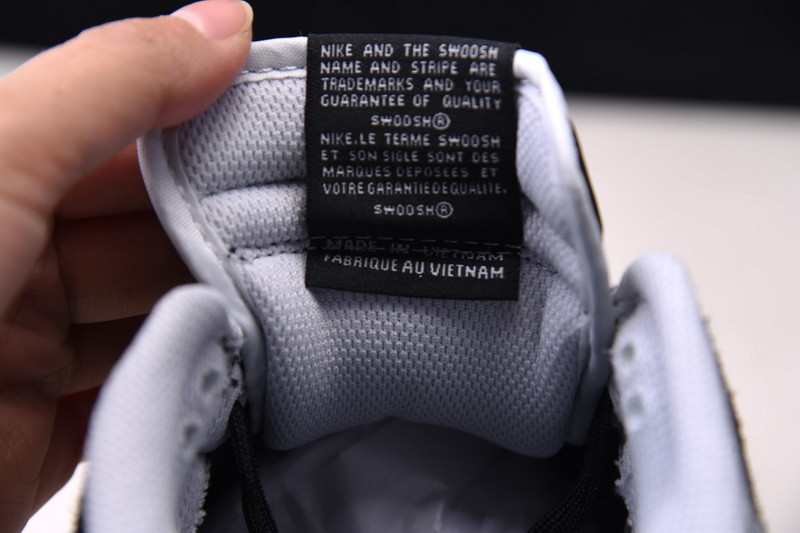 Nike Dunk Low “Zebra” DH7913-001