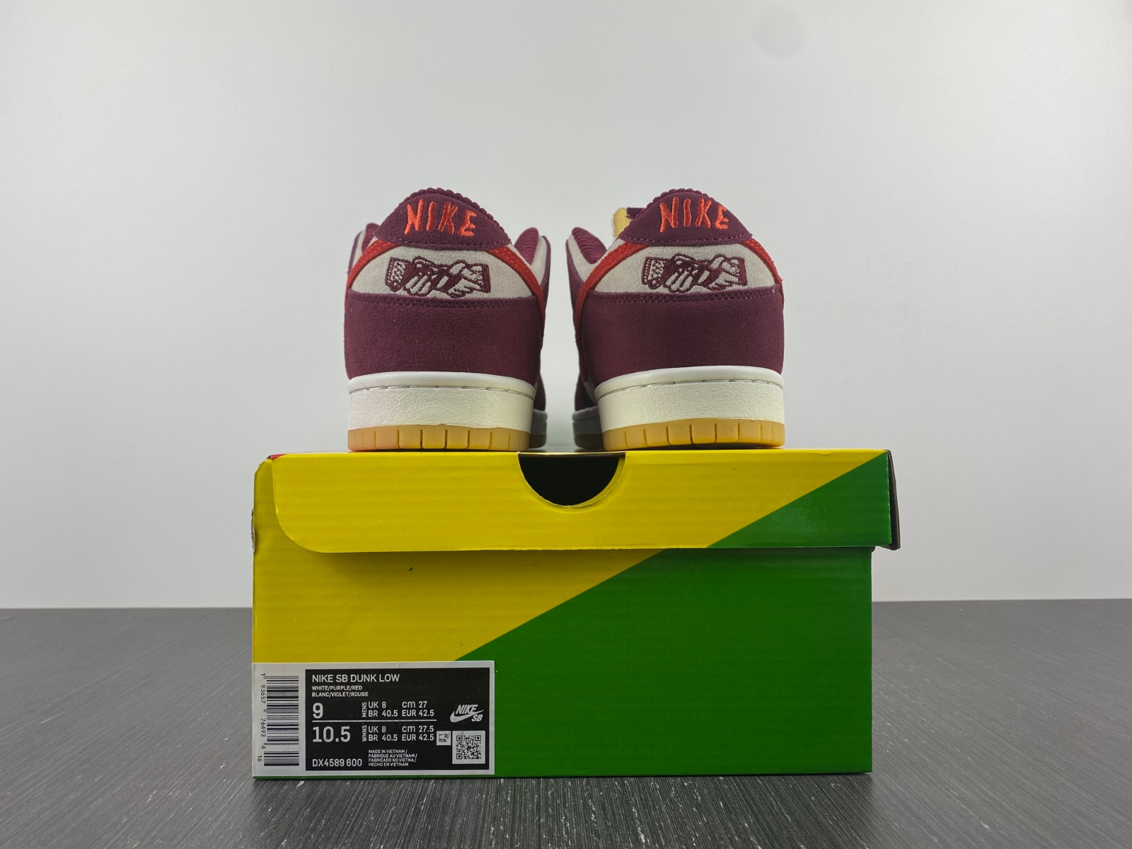 Skate Like a Girl x Nike SB Dunk Low DX4589-600