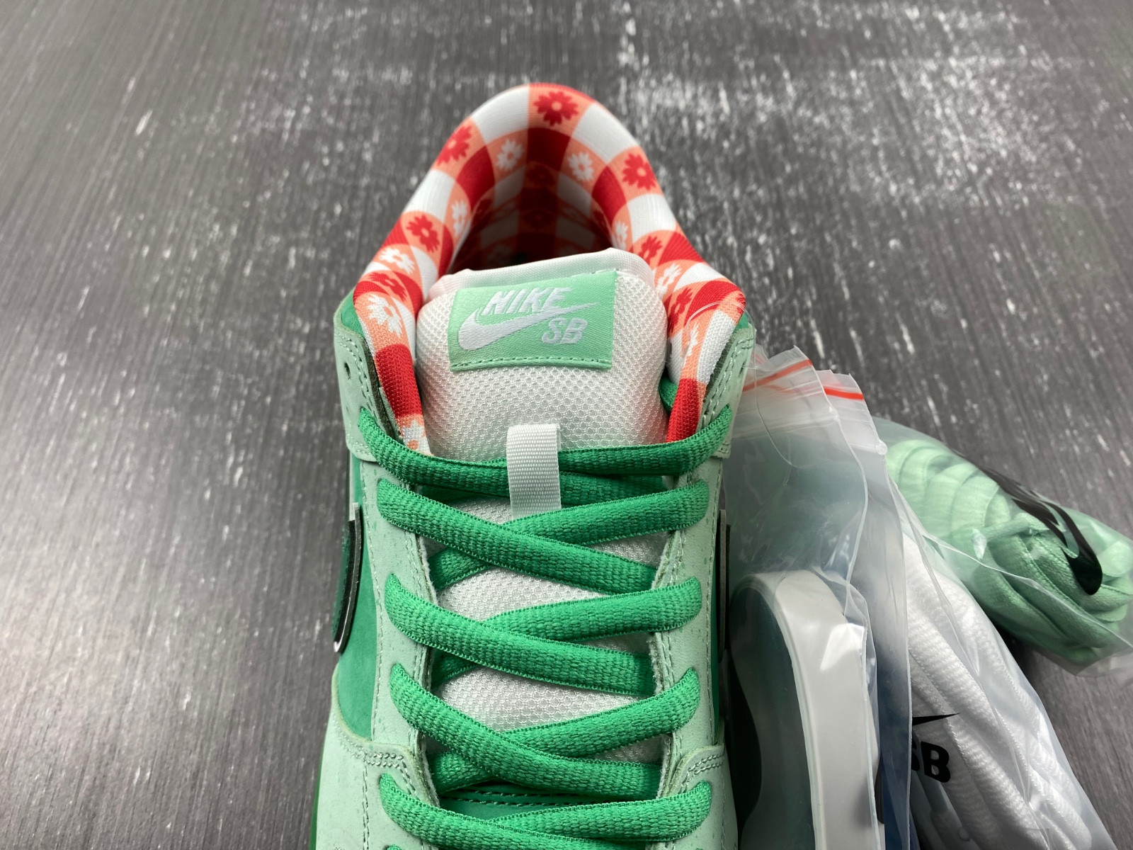 Nike Dunk Low Green Lobster BV1310-303