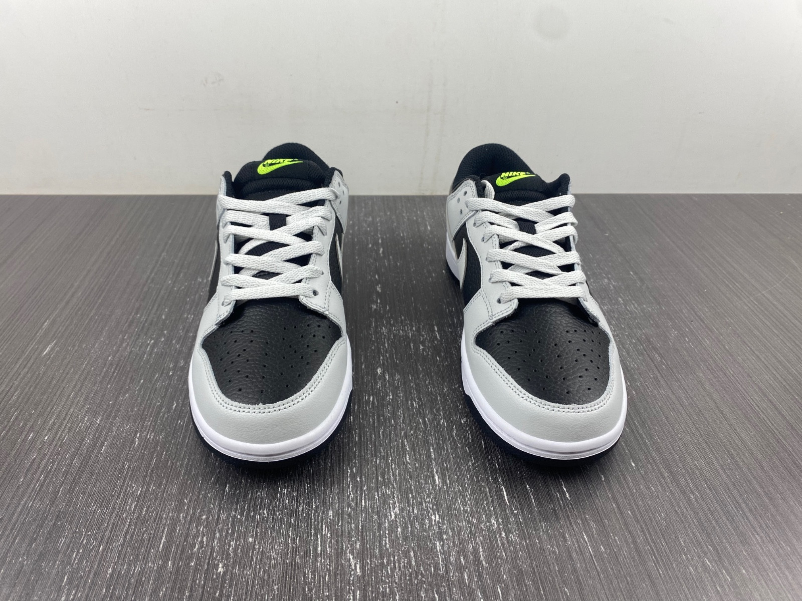 Nike Dunk Low “Reverse Panda Neon” FD9756-001