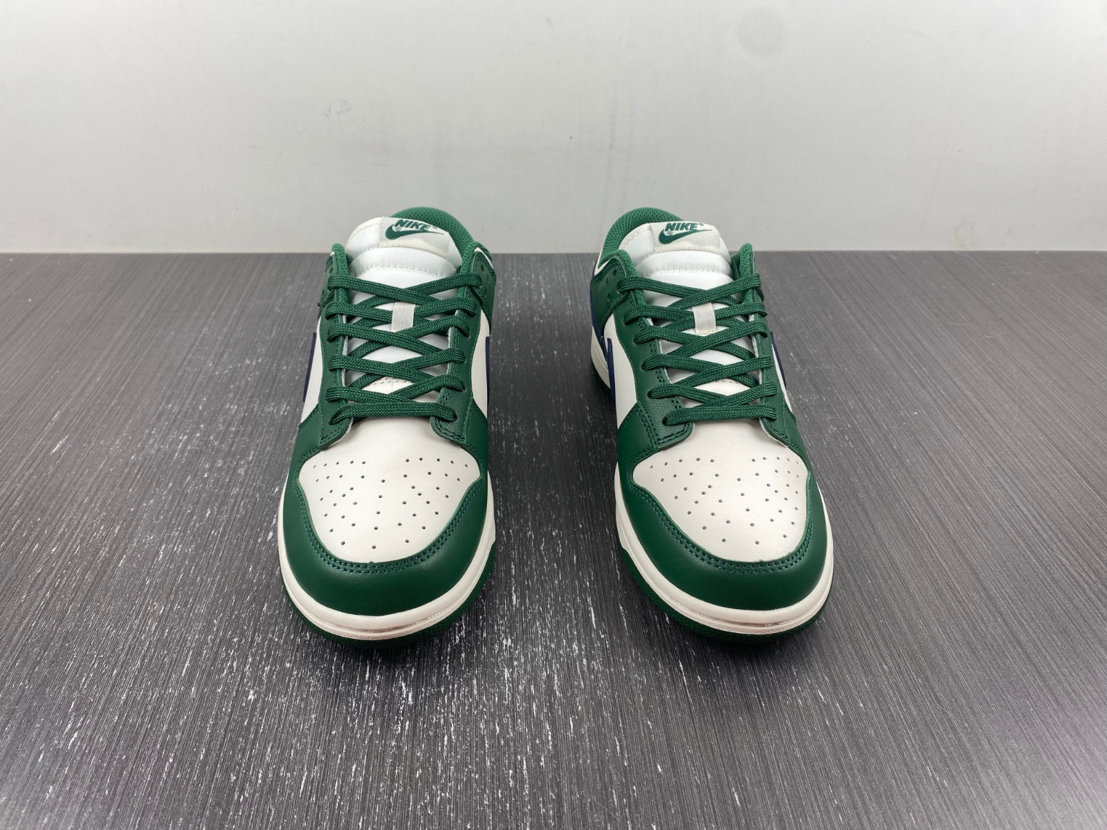Nike Dunk Low “Gorge Green” DD1503-300