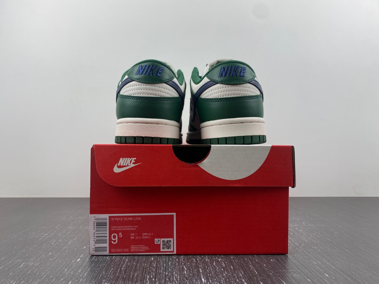 Nike Dunk Low “Gorge Green” DD1503-300
