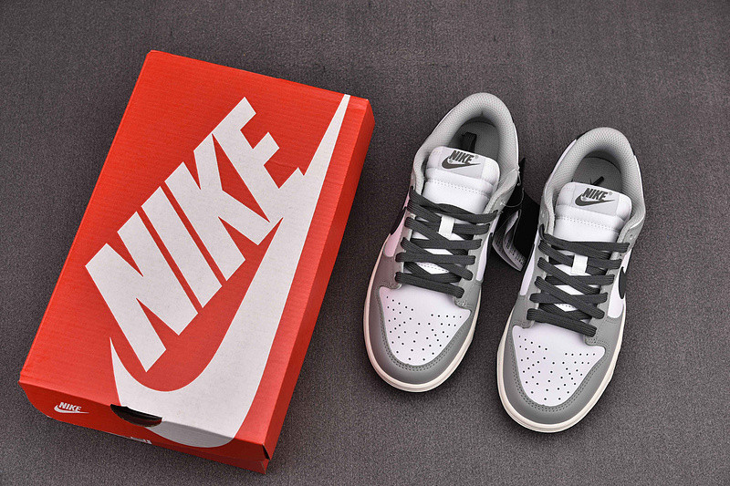 Dunk Low“Light Smoke Grey DD1503-117