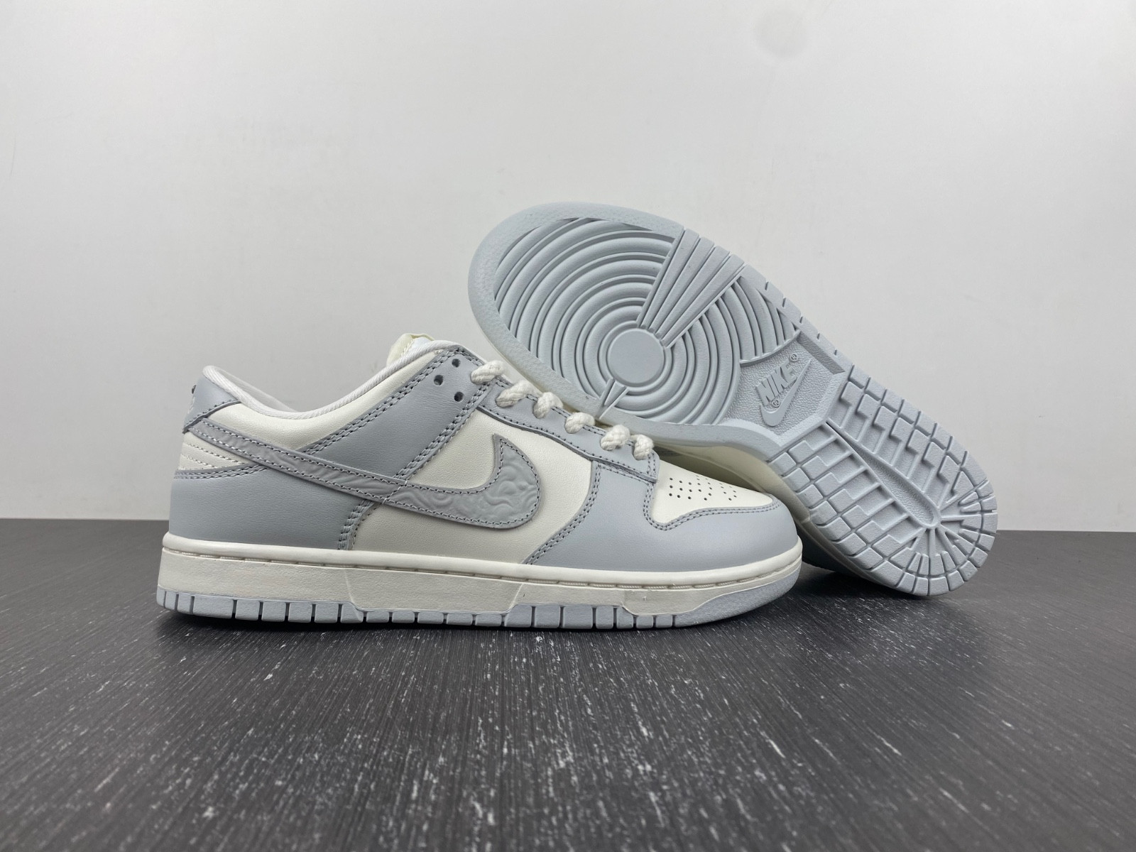 Nike Dunk Low WMNS “Needlework” FJ4553-133