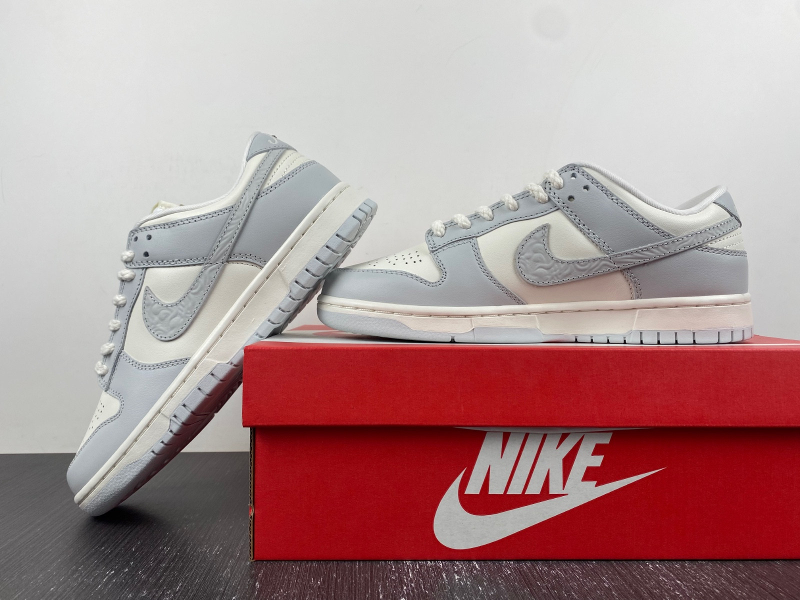 Nike Dunk Low WMNS “Needlework” FJ4553-133