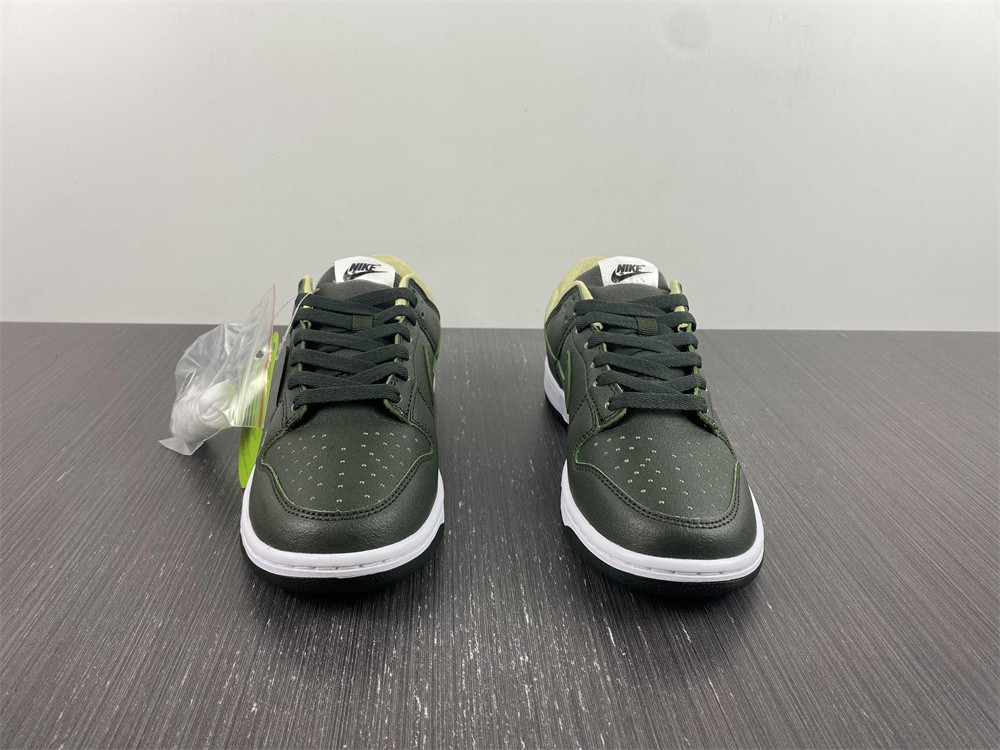 Nike Dunk Low “Avocado” DM7606-300