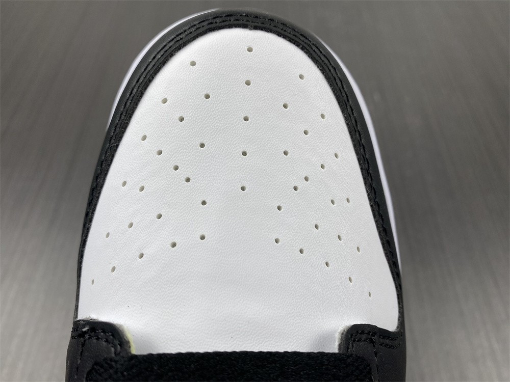 Nike Dunk Low Next Nature “White/Black” DD1873-102