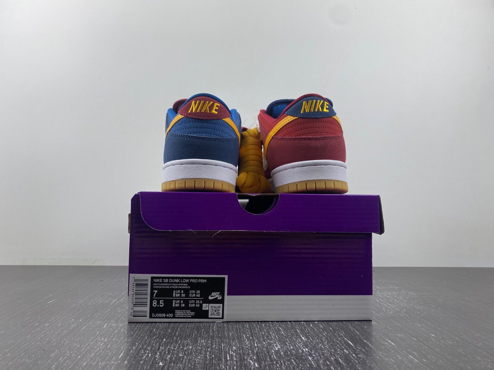Nike SB Dunk Low “Barcelona” DJ0606-400