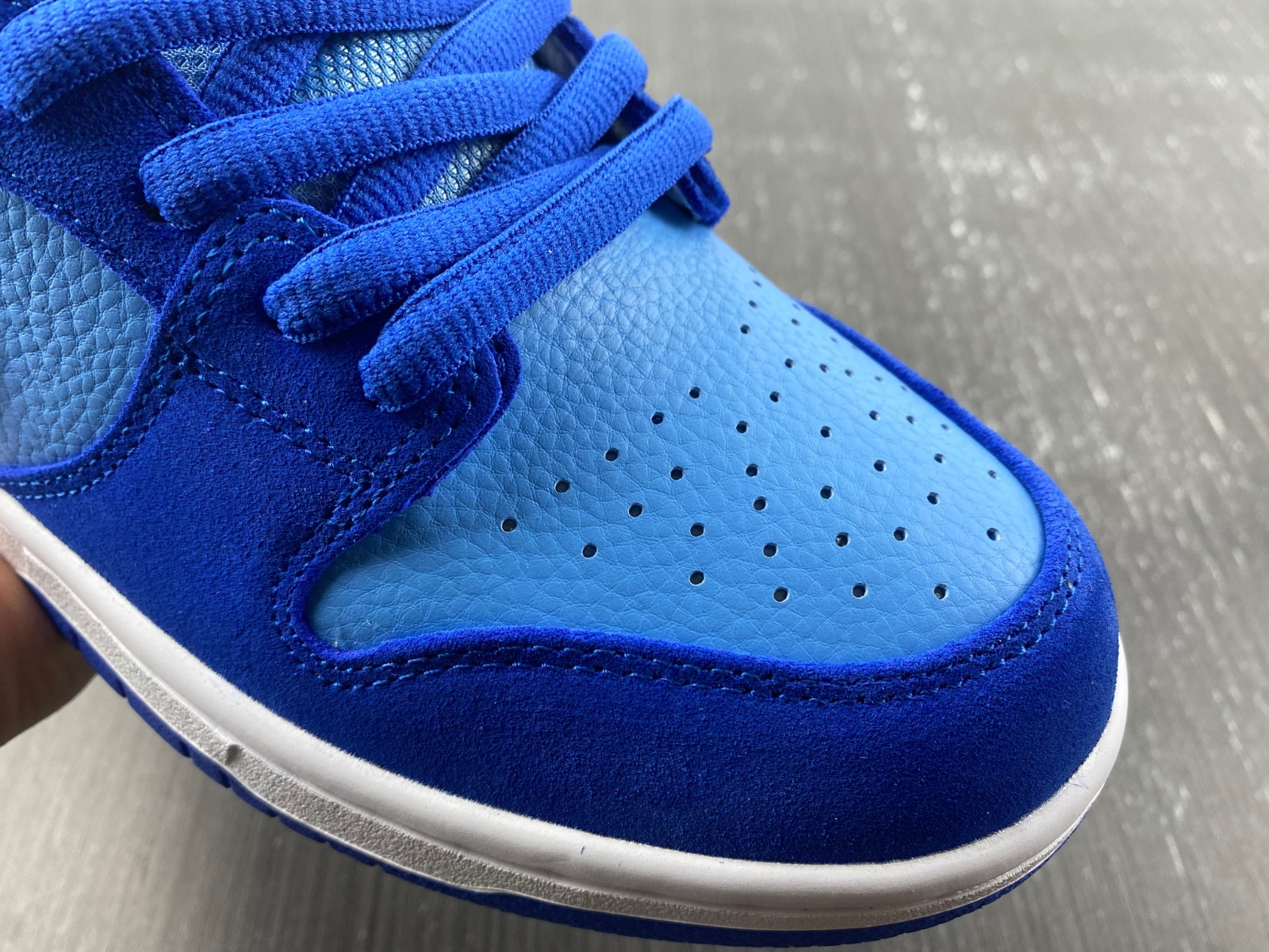 Nike SB Dunk Low pro Blue Raspberry DM0807-400