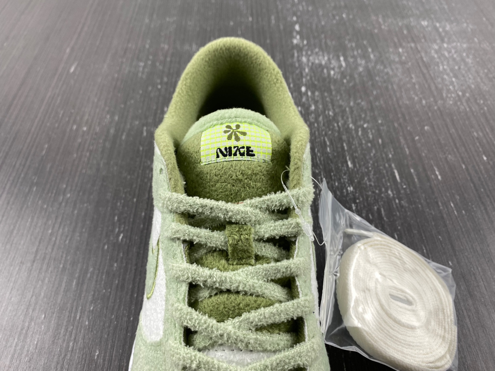 Nike Dunk Low Fleece Pack Honeydew DQ7579-300