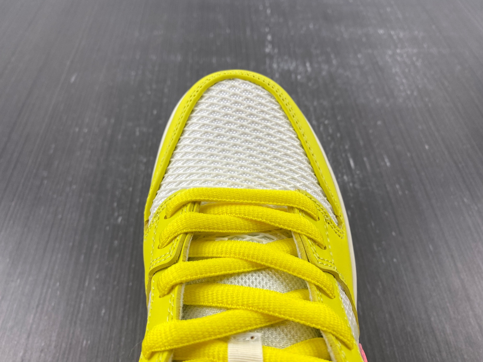 Nike SB Dunk Low “Be True” DX5933-900