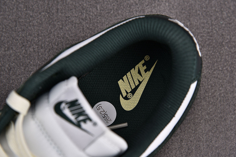 Nike Dunk Low “Vintage Green” DQ8580-100