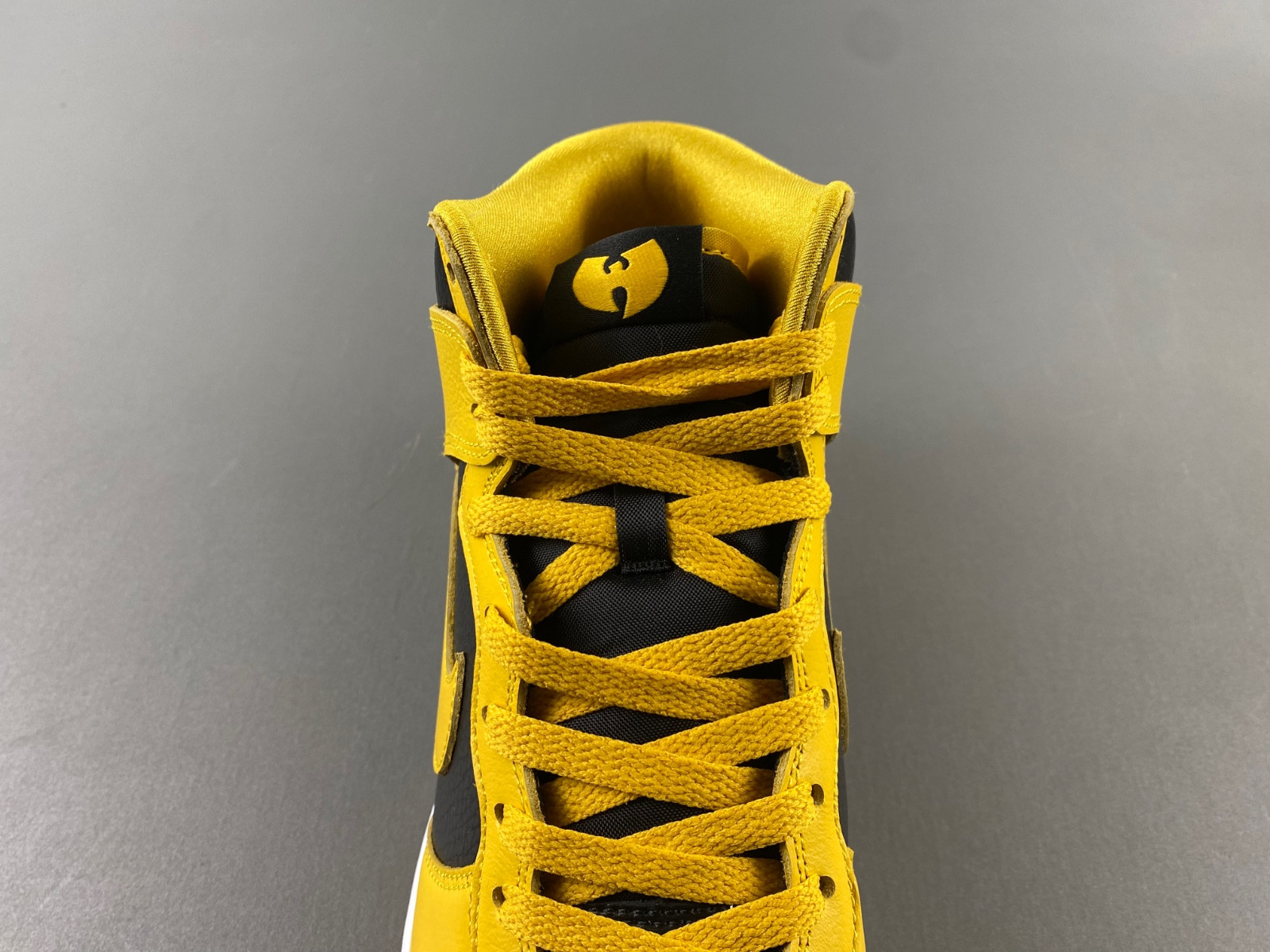 Nike Dunk High “Wu-Tang Clan” HJ4320-001