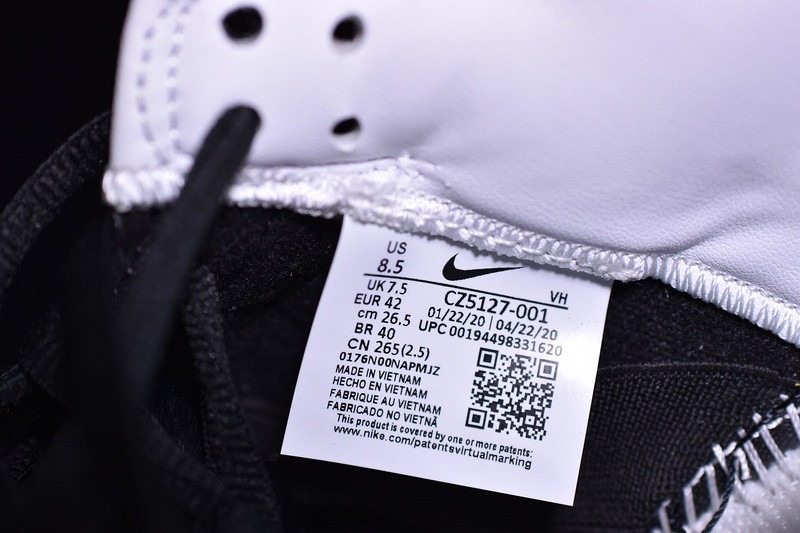 Medicom Toy x Nike SB Dunk Low CZ5127-001