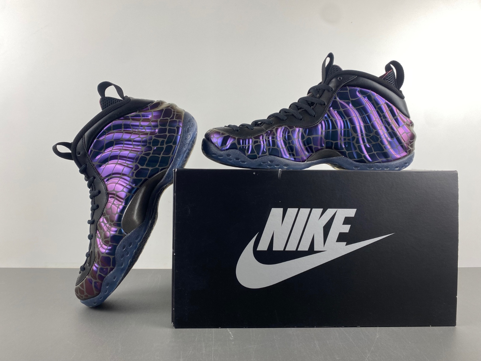 Nike Air Foamposite FQ9050-400