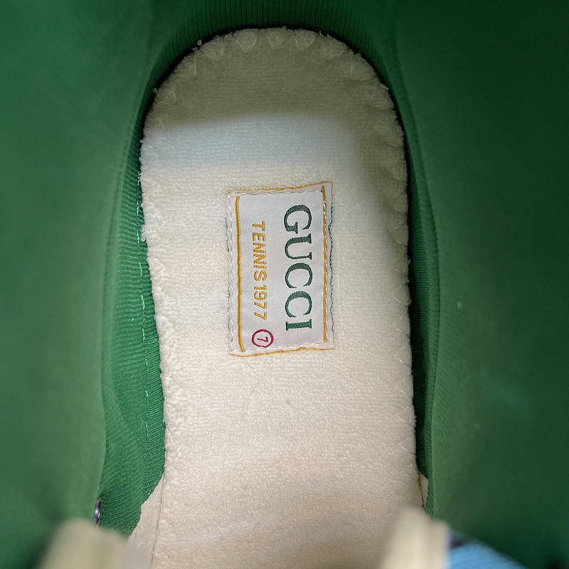 GC Sneakers