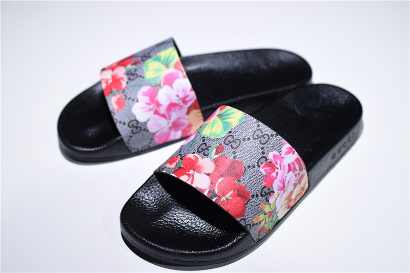 GC Leather SLIDE SANDAL with FLOWER 0400088498707