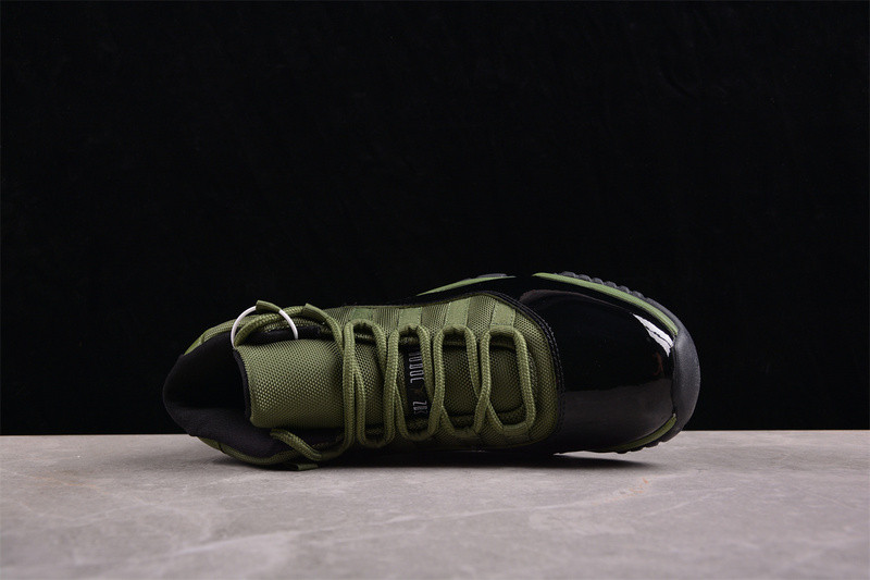 Air Jordan 11 Retro CT8012-300