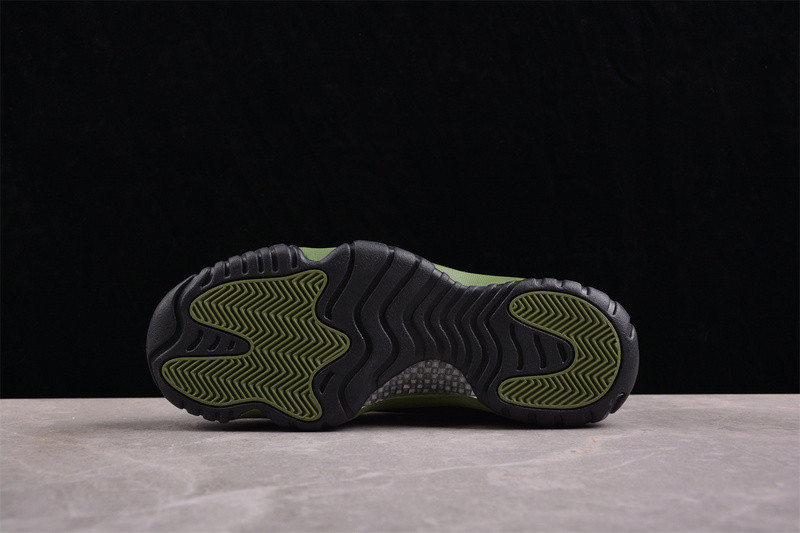 Air Jordan 11 Retro CT8012-300