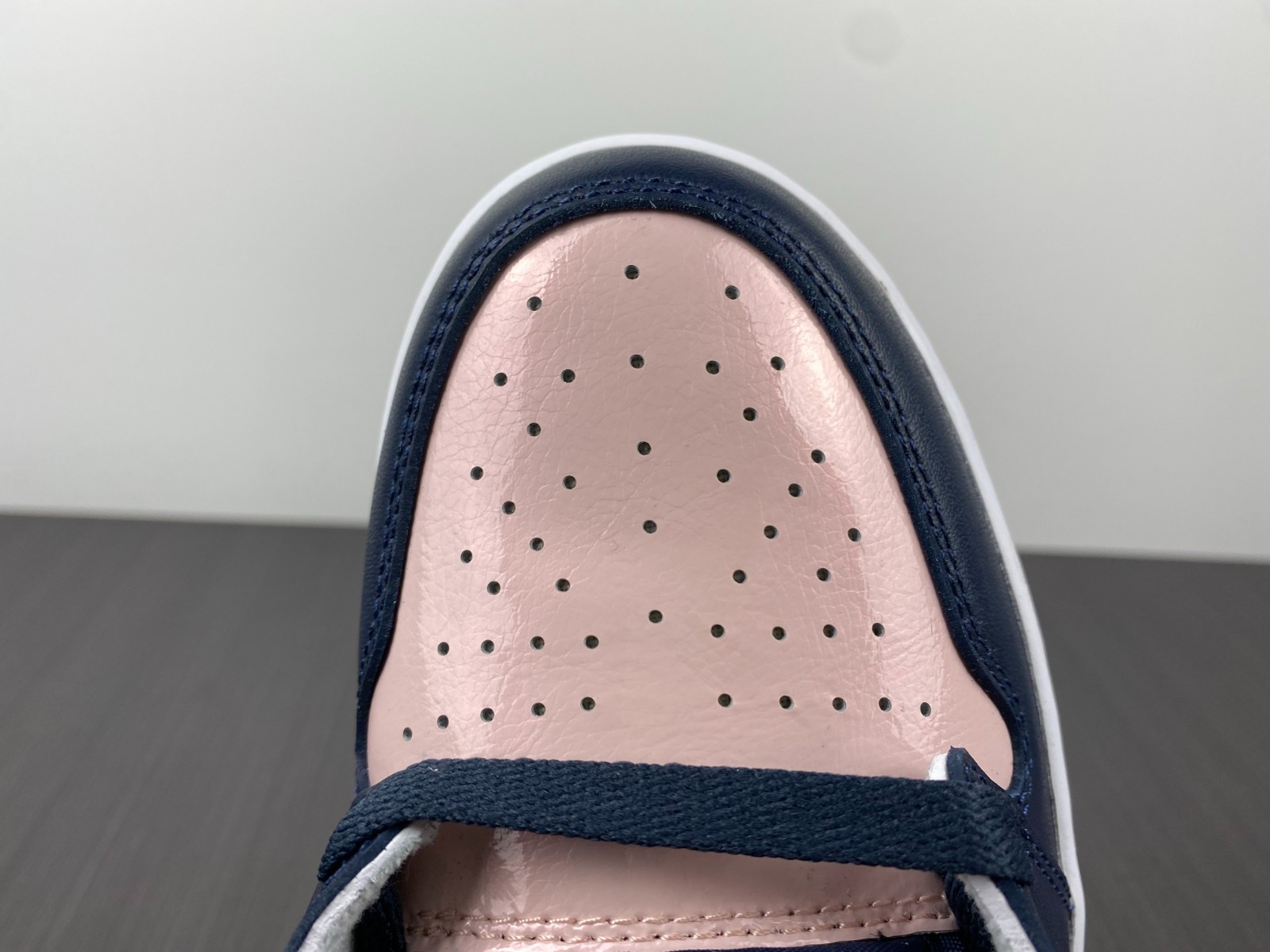 Air Jordan 1 High OG “Atmosphere” DD9335-641