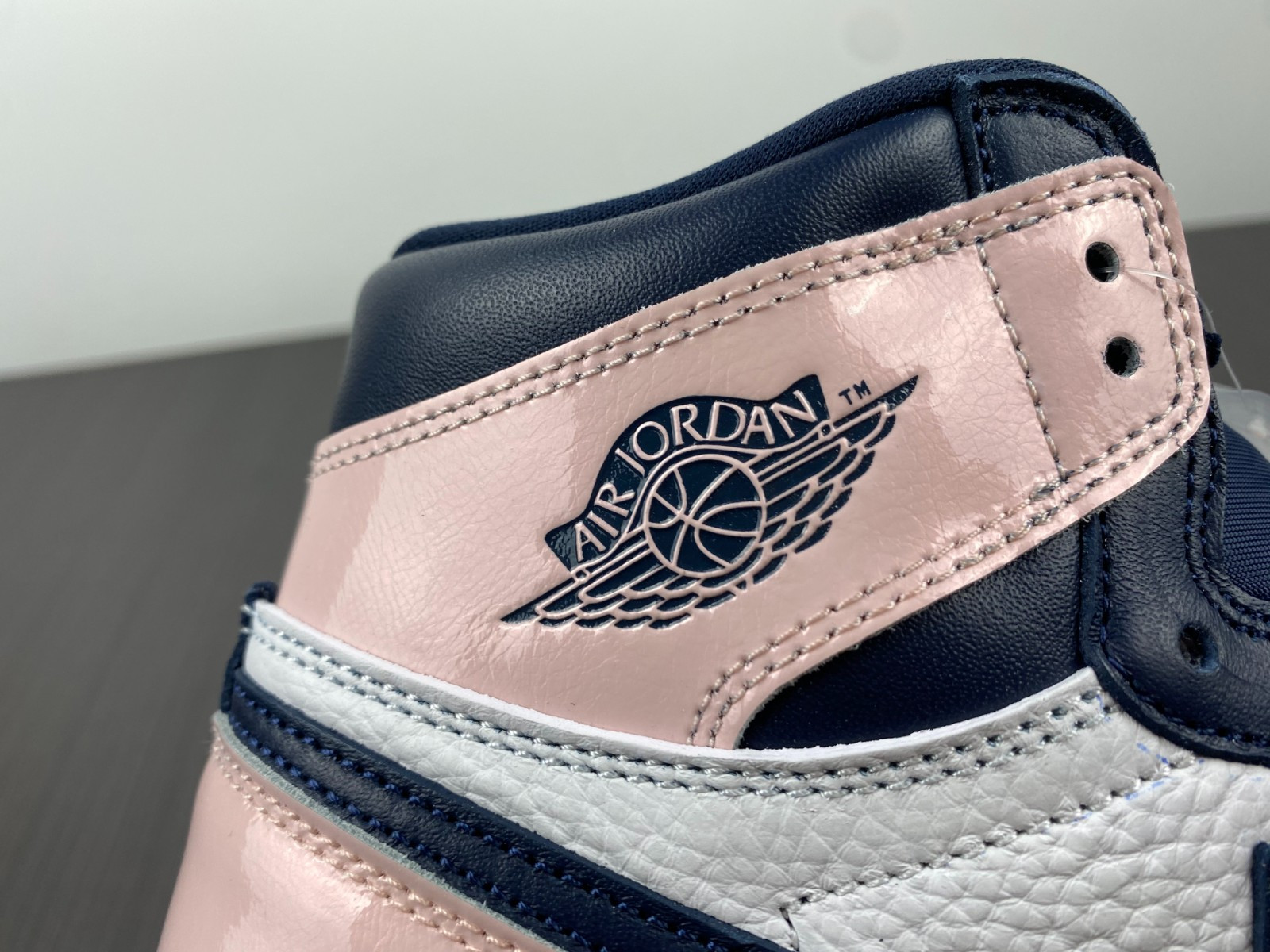 Air Jordan 1 High OG “Atmosphere” DD9335-641