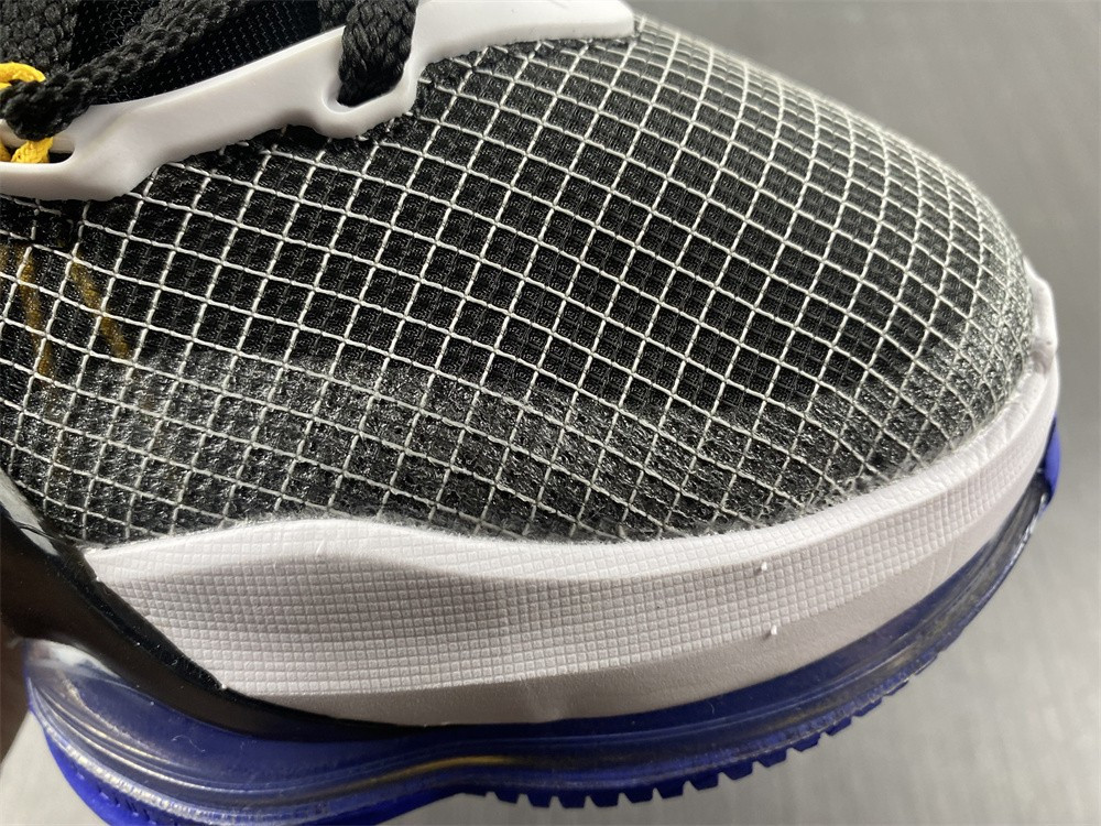 Nike LeBron 19 “Hardwood Classic” CZ0203-002