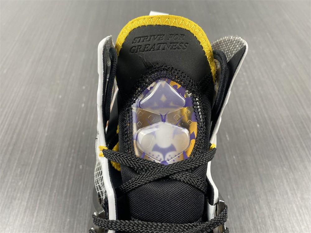 Nike LeBron 19 “Hardwood Classic” CZ0203-002