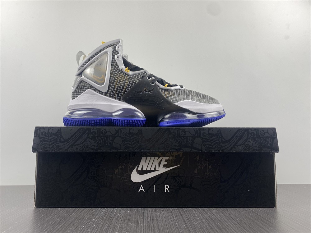 Nike LeBron 19 “Hardwood Classic” CZ0203-002