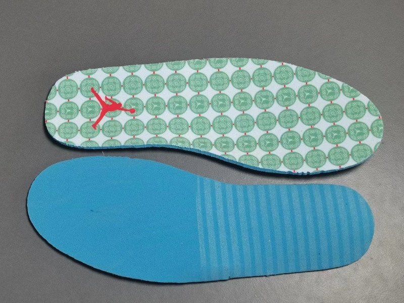 Air Jordan Retro 5 “Anthracite” DM4640-036