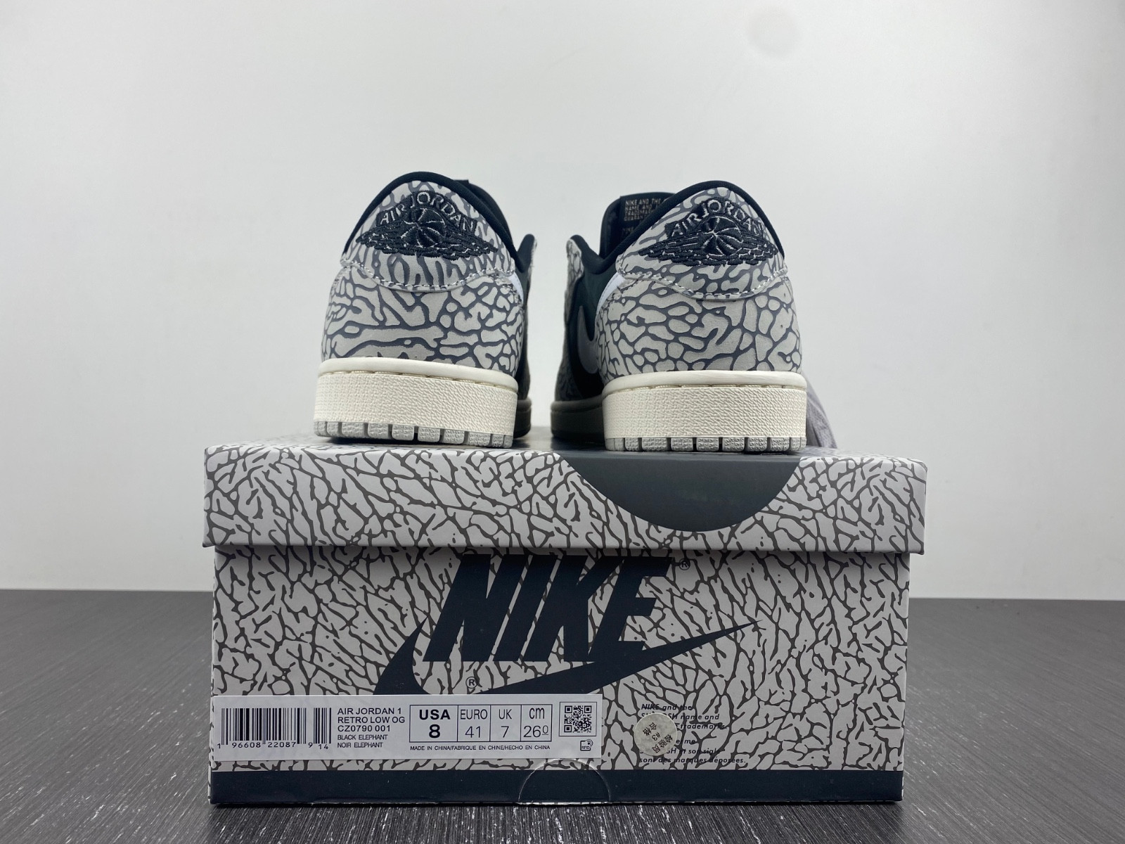 Air Jordan 1 Low OG “Black Cement”  CZ0790-001