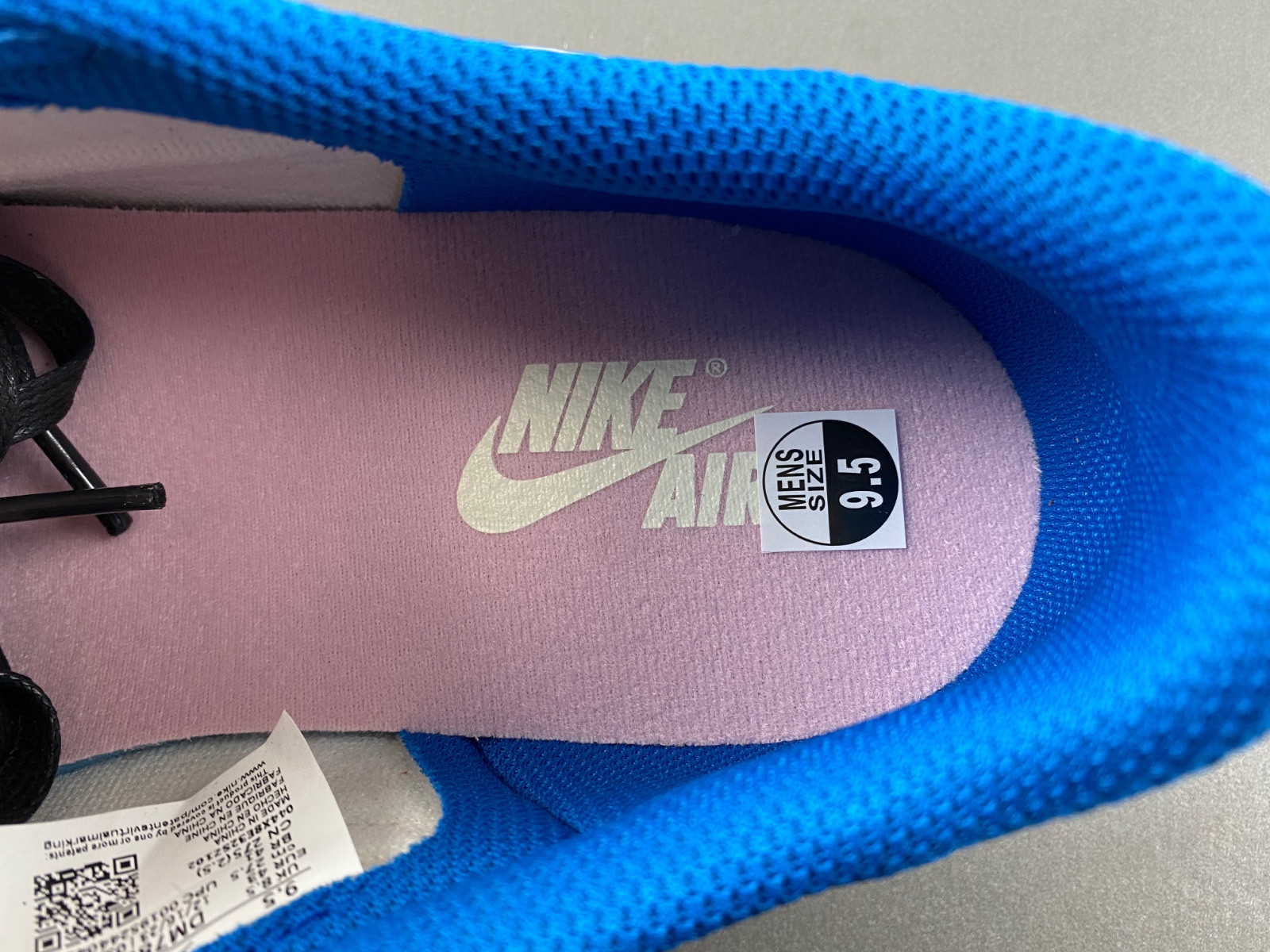 Travis Scott x Fragment x Air Jordan 1 Low OG DM7866-104