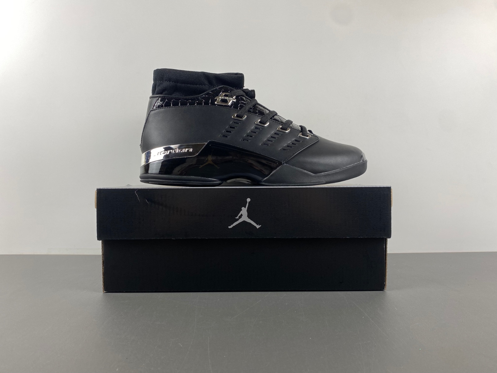 Air Jordan 17 Low Black 303891-004