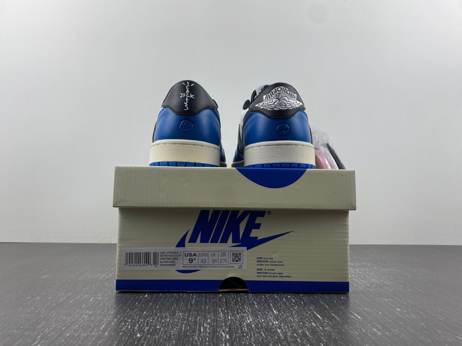 Travis Scott x Air Jordan 1 DM7866-888