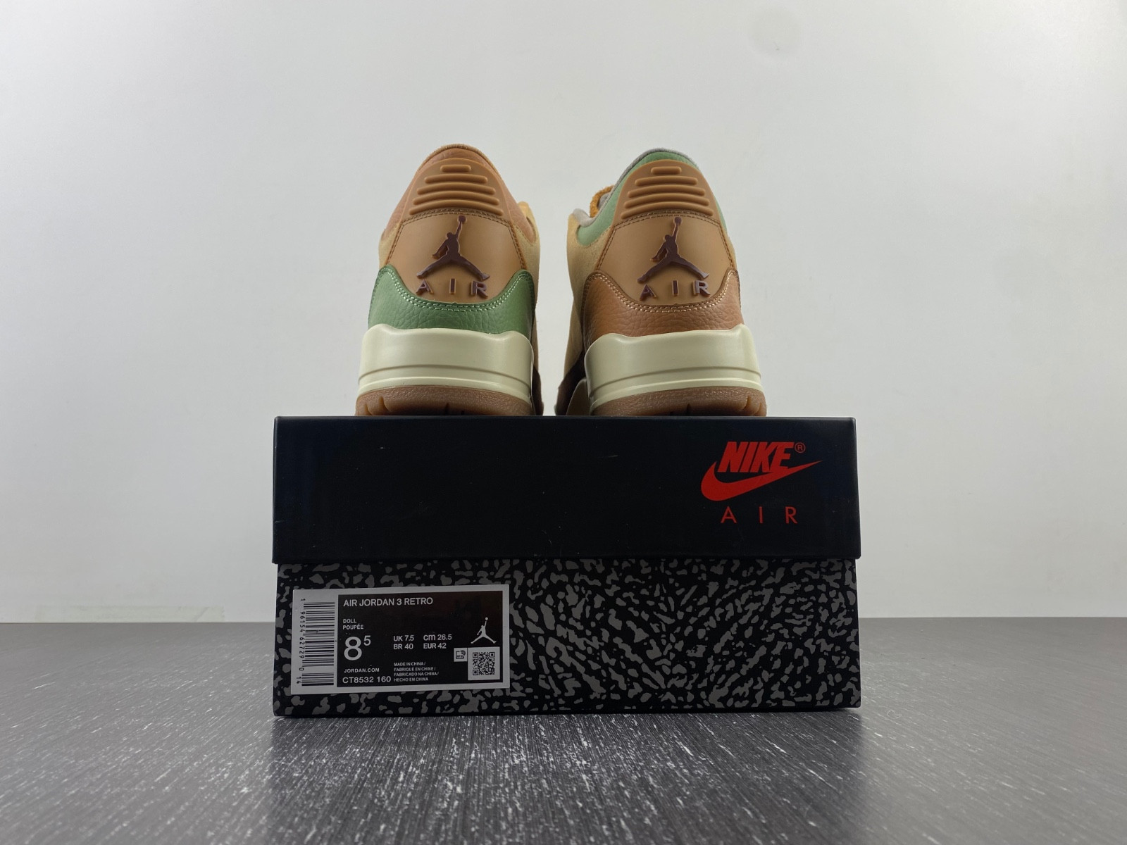 Jordan 3 CT8532-102