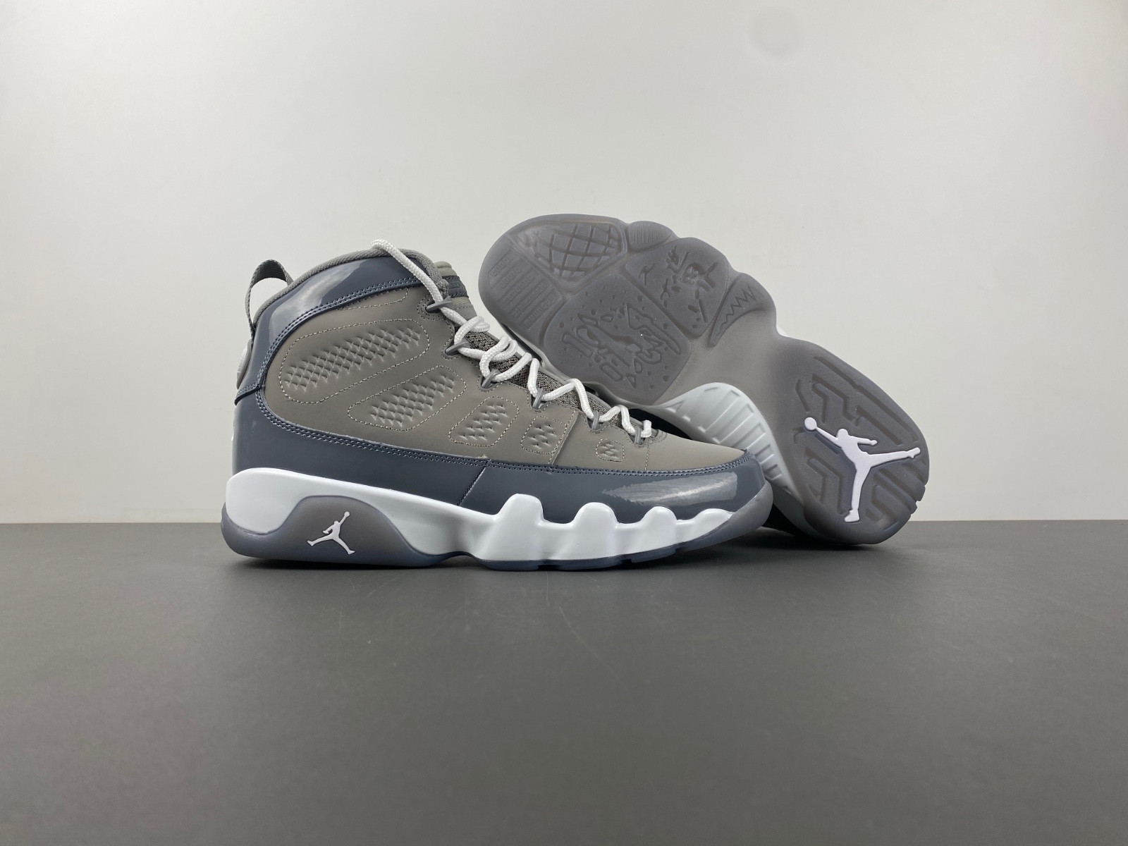 Air Jordan 9 