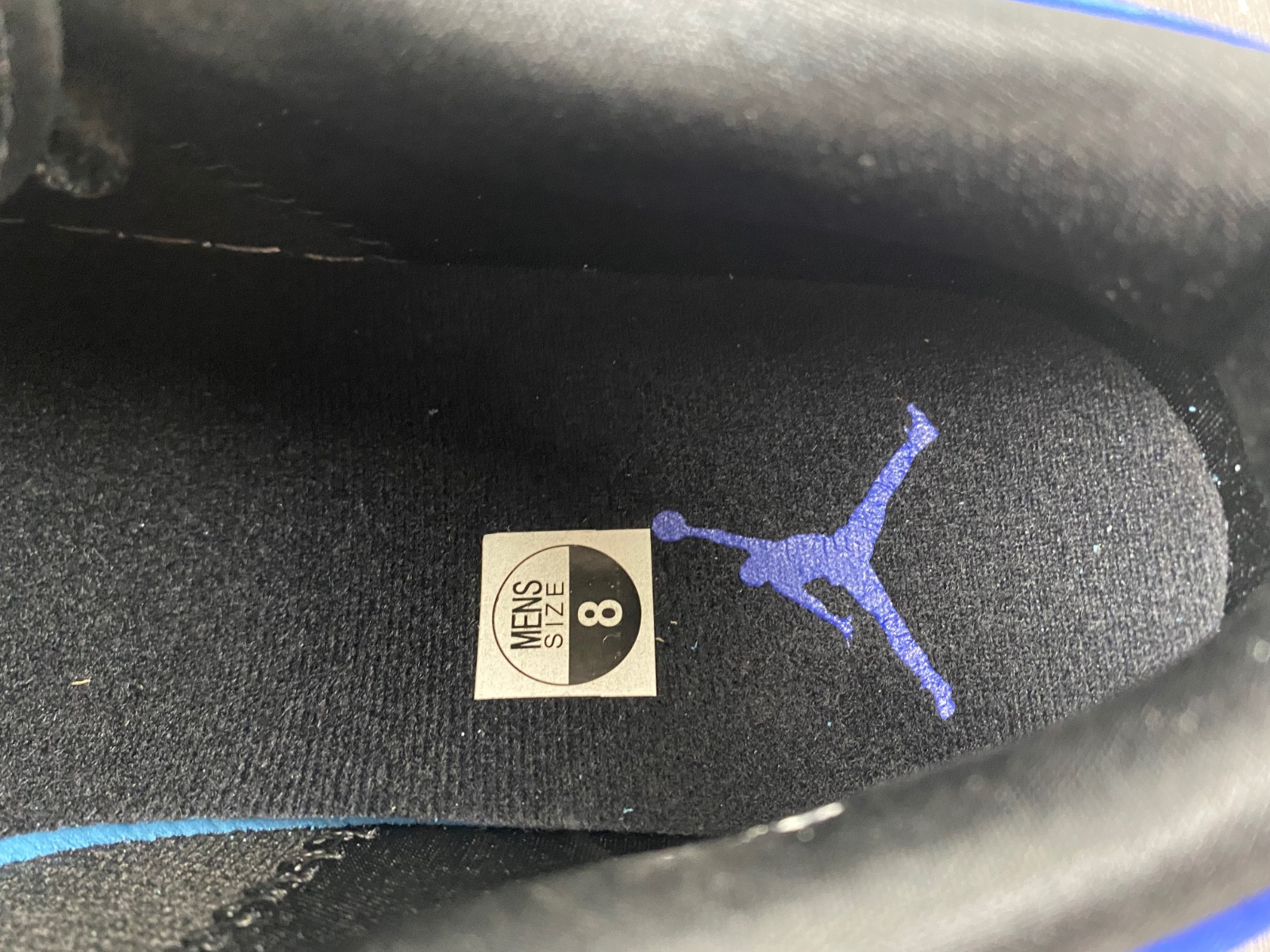 Air Jordan 1 Low OG “Satin Royal” 921193-007-01