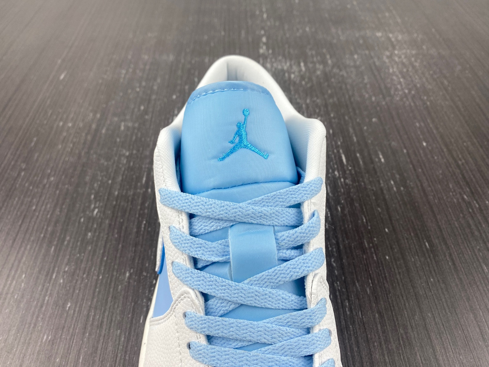 Jordan 1 Low SE Reverse Ice Blue (W) DV1299-104