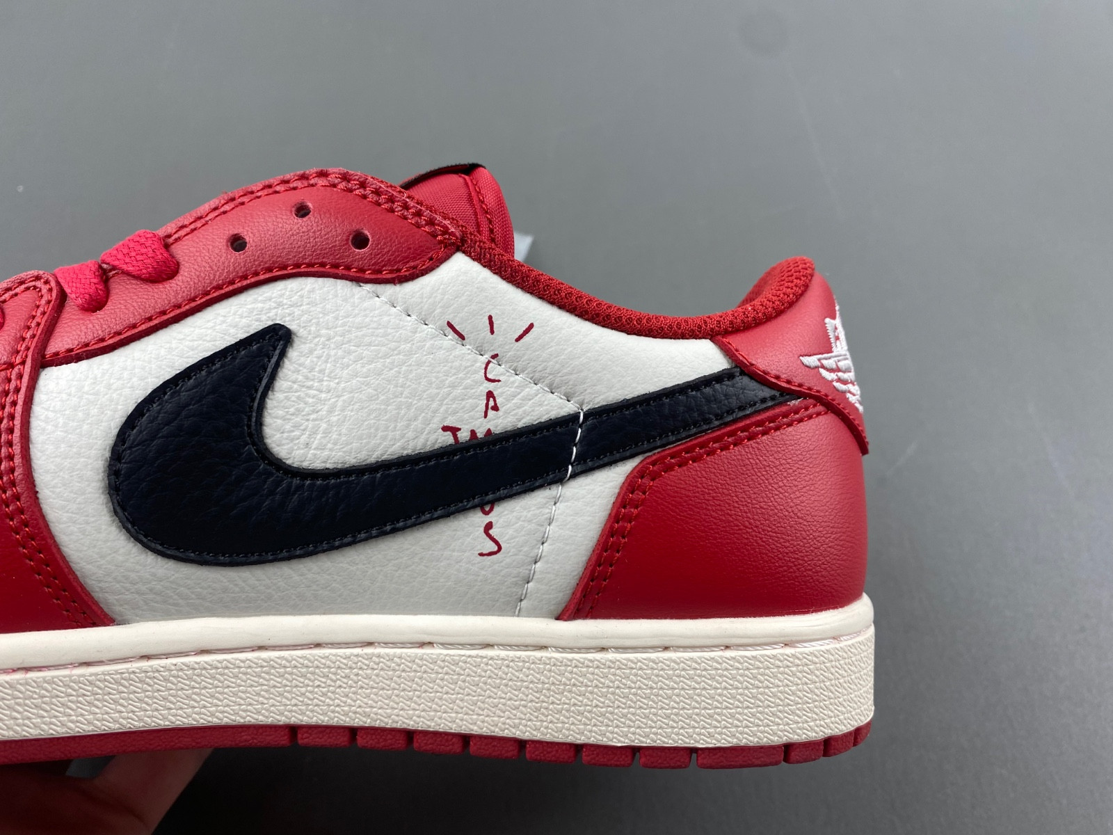 Air Jordan 1 Low “Sanddrift” HQ3440-101