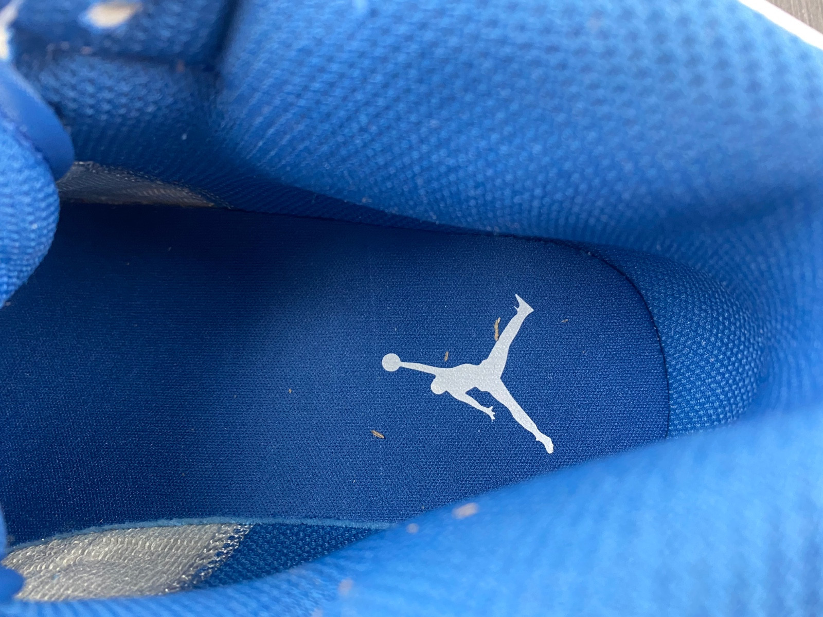 Jordan 1 Mid True Blue  DQ8426-014