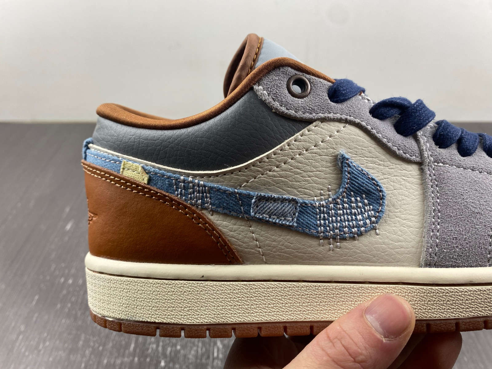 Air Jordan 1 Low  FZ5042-041
