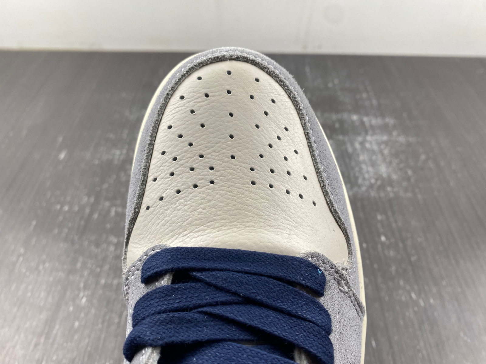 Air Jordan 1 Low  FZ5042-041