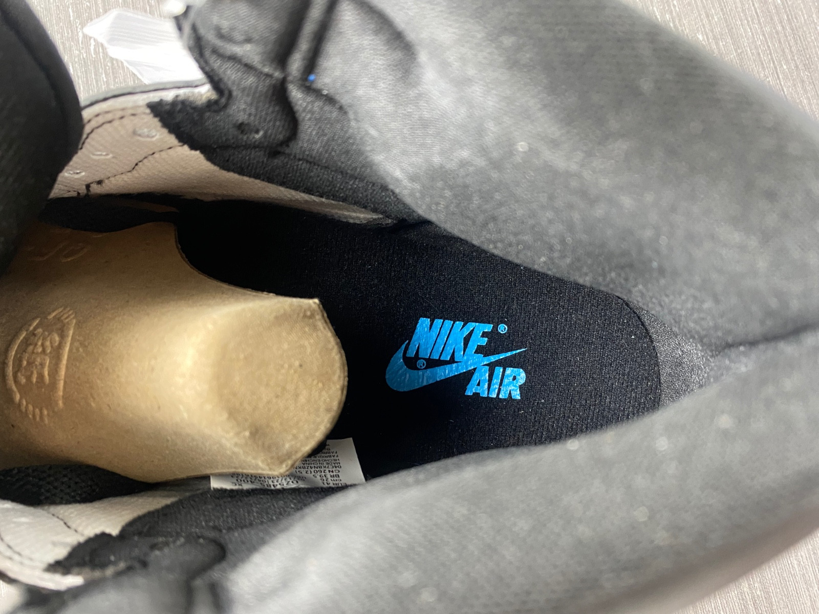 Air Jordan 1 High OG “University Blue” DZ5485-400