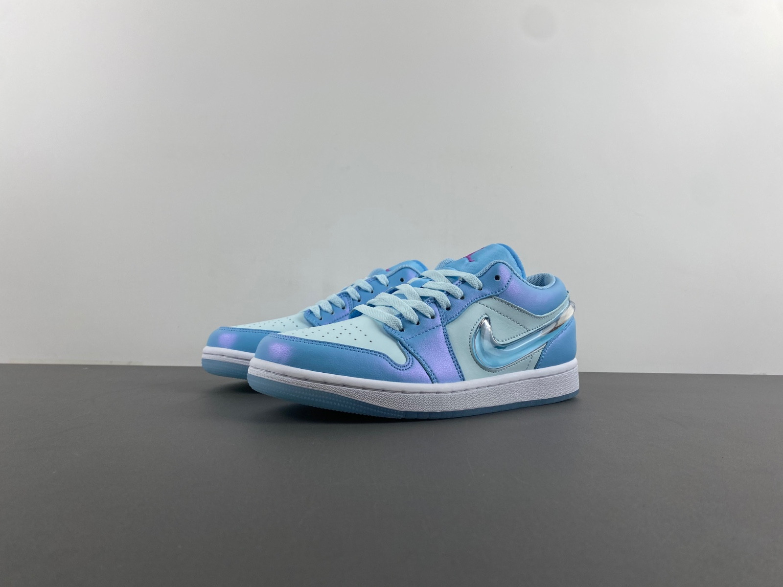 Air Jordan 1 Low FN7366-400