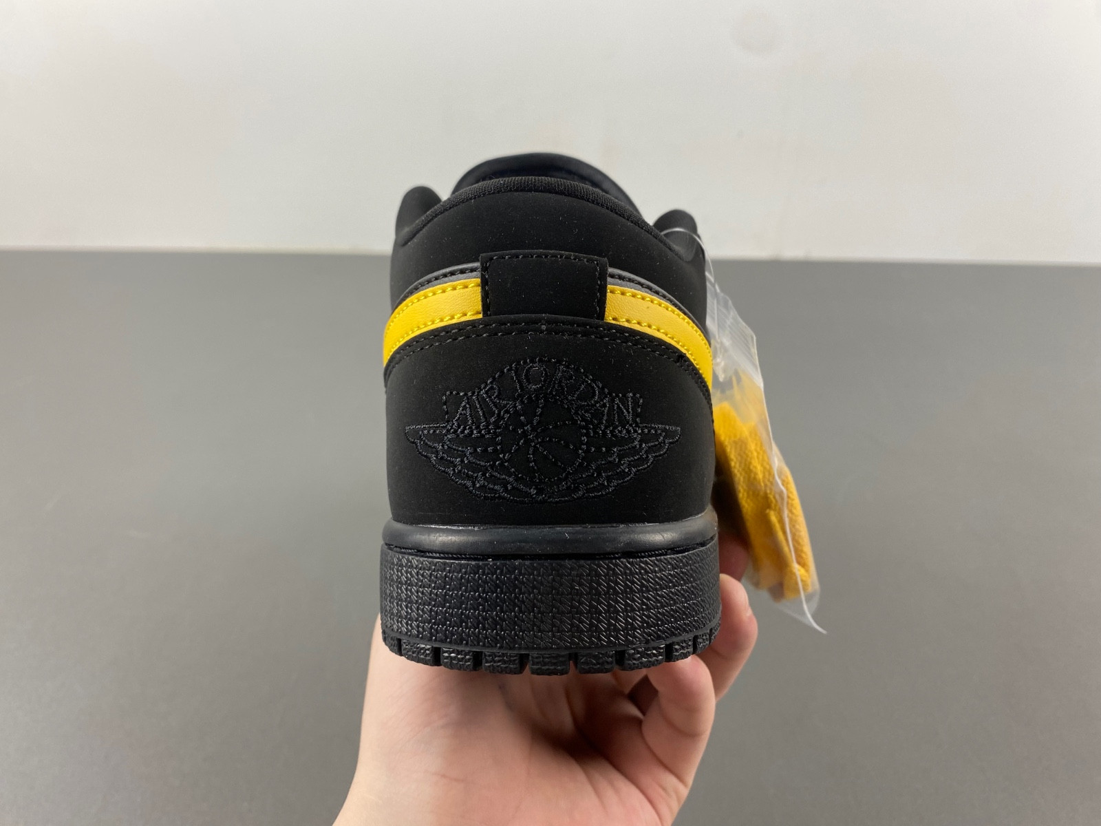 Air Jordan 1 Low 553558-071