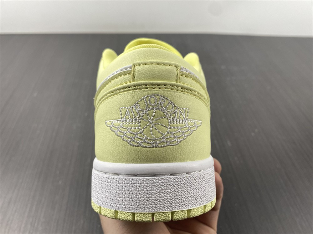 Air Jordan 1 Low DC0774-007