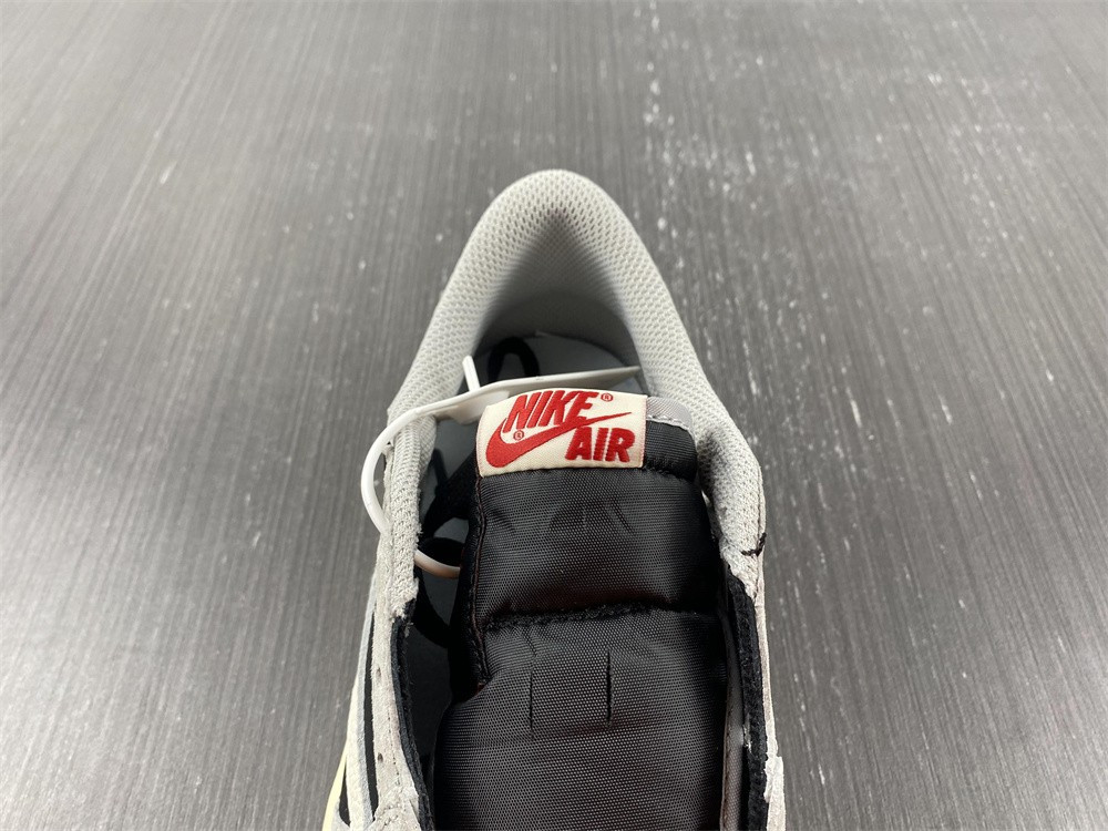 Air Jordan 1 Low DM7866-010-01