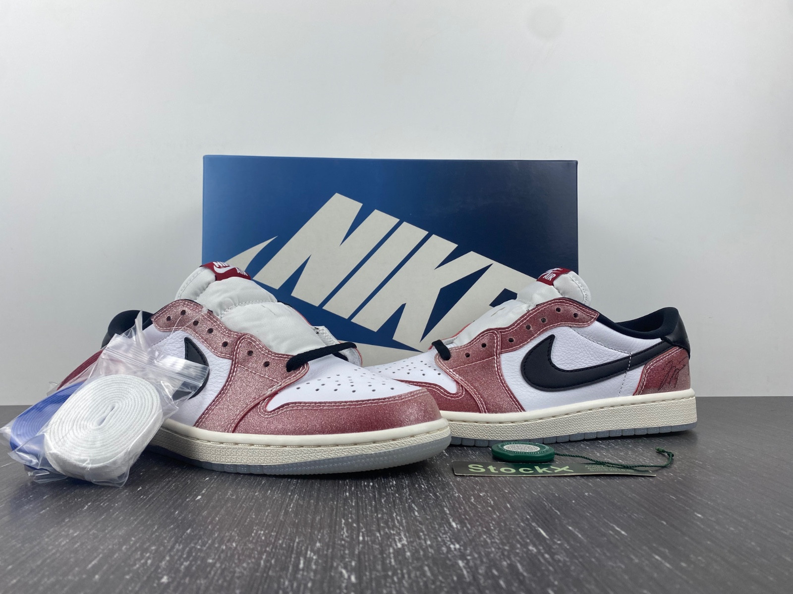 Trophy Room x Air Jordan 1 Low FN0432-017