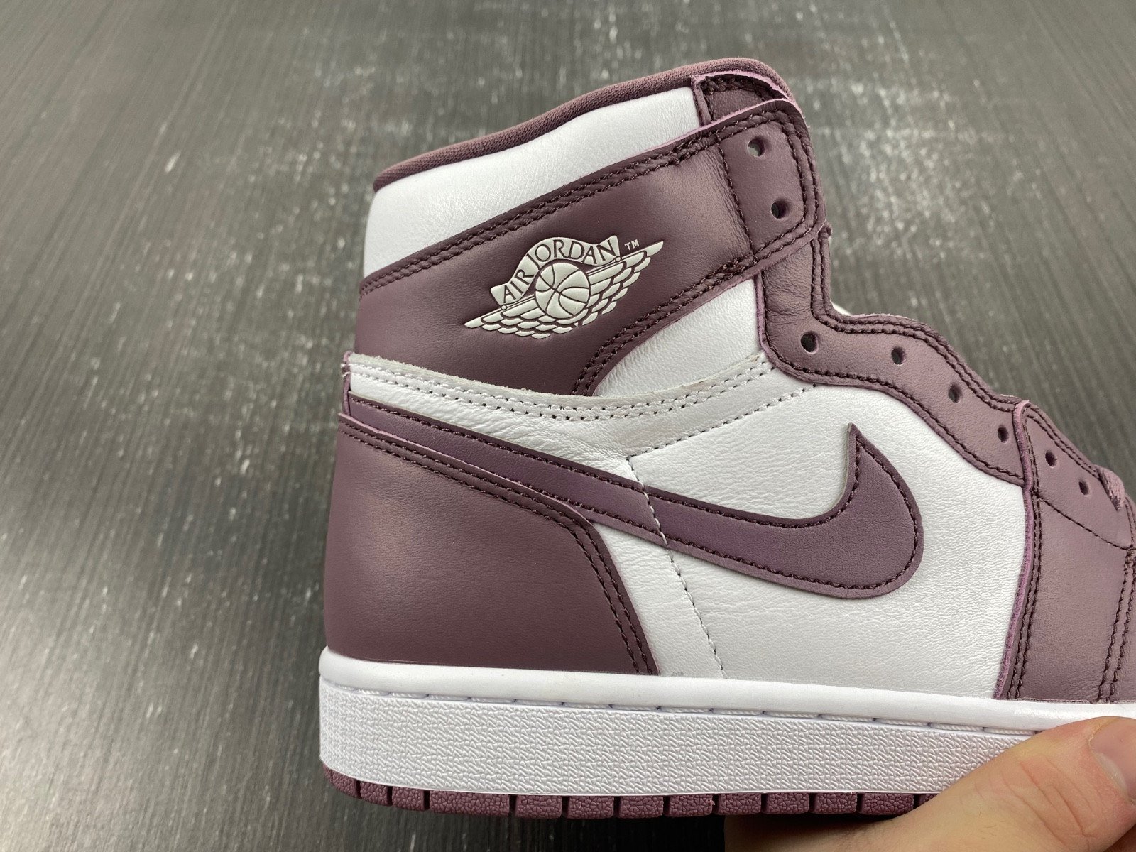 Air Jordan 1 High OG “Sky J Mauve” DZ5485-105